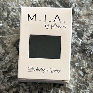 M.I.A by Massiel Blending Sponge
